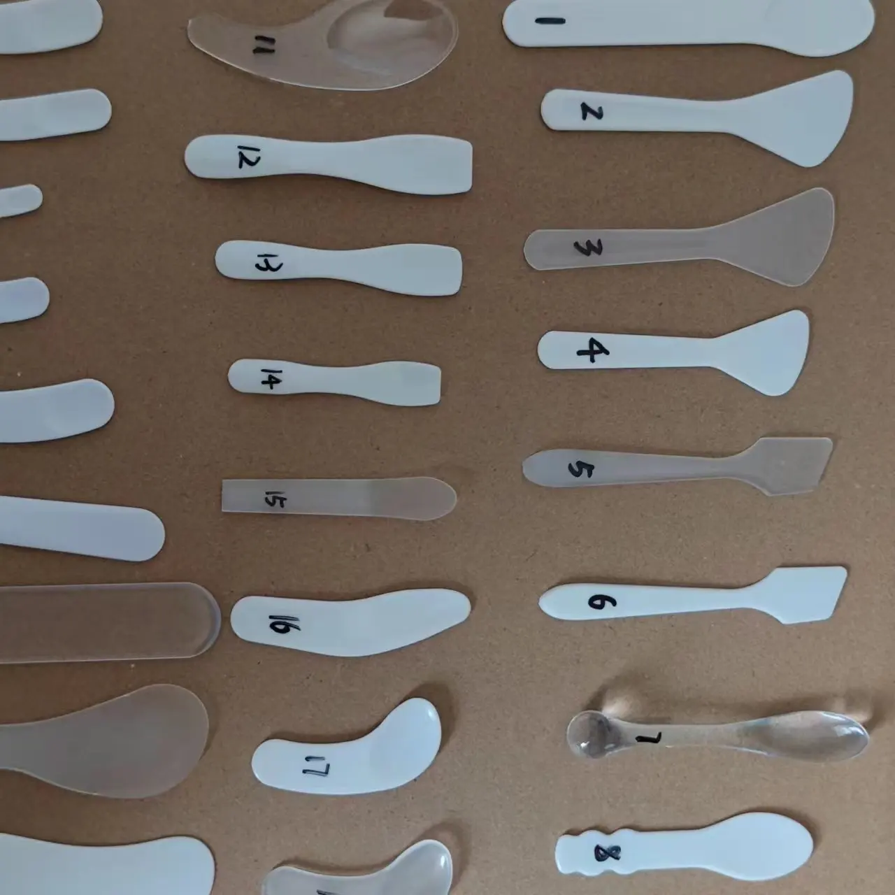 Plastic Spatula for Cosmetics Creams Skin Care Makeup Spatula  Mini Applicator Custom Logo