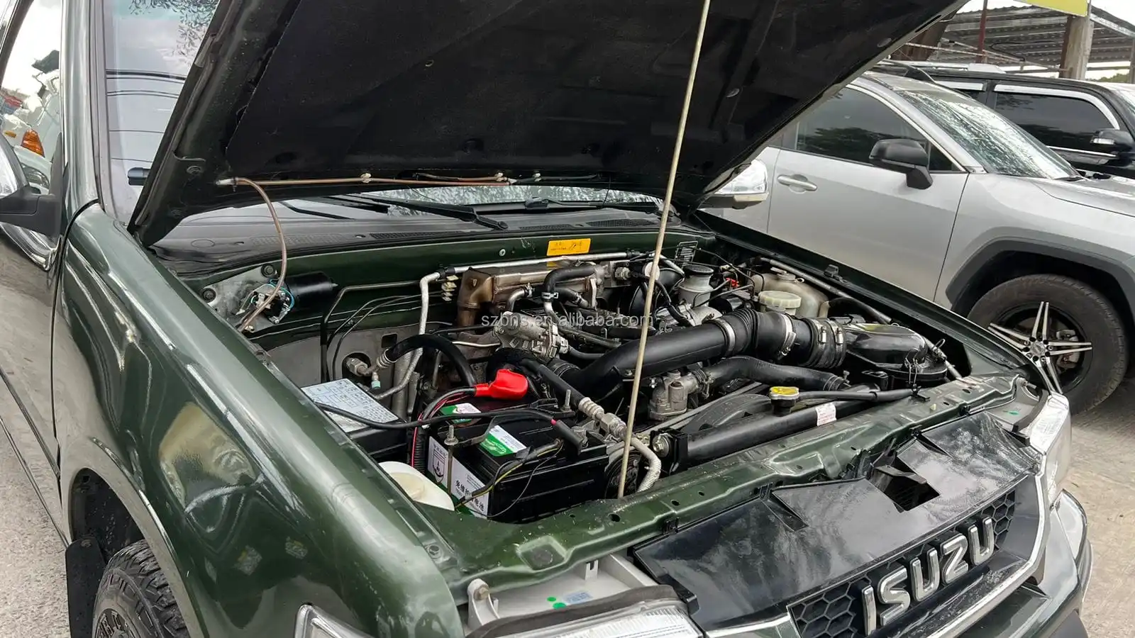 2017 Year ISUZUs 4X4 T17 Pickup With 3.0L Turbo Diesel 4KH1 Engine