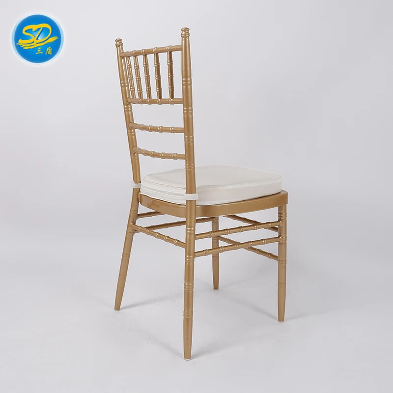 Коммерческий золотой стул chiavari