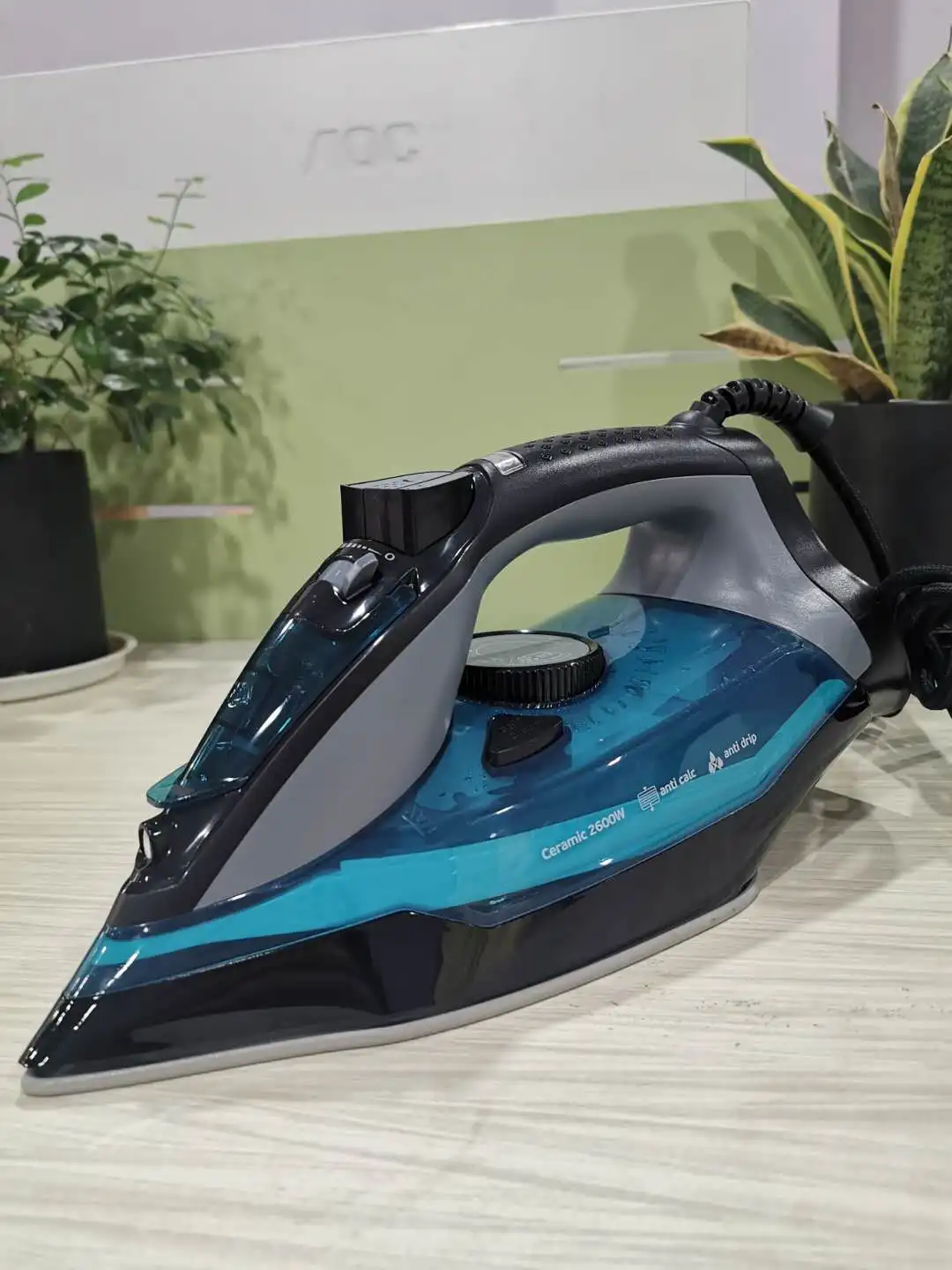 Full function portable water tank capacity 350ml electric best steam irons for home use vapeur vapor