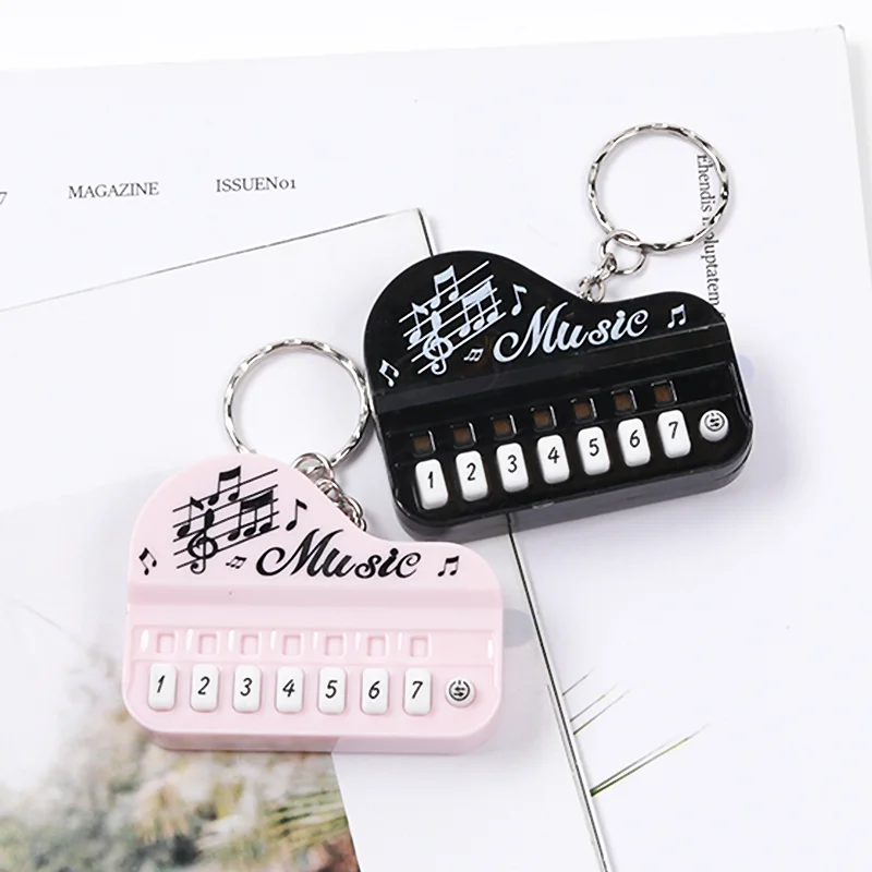 Mini Electronic Keyboard Keychain Toy Keychain Pendant Keyring Playable Little Bell Keychain Musical Instrument