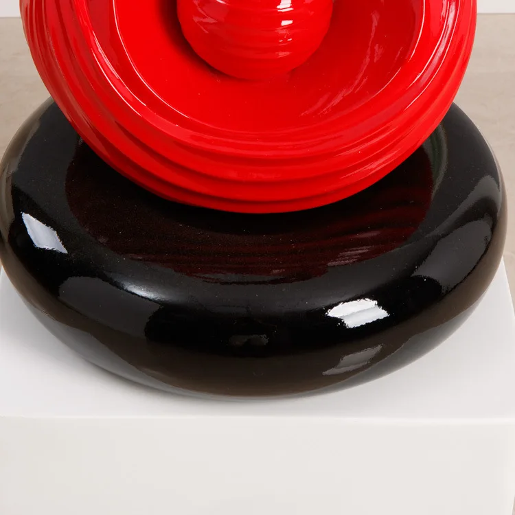 Hotel Home Decoration Luxury Modern Resin Red Sculpture Abstract Arts Sculpture Ceramic Art Desktop Decoration