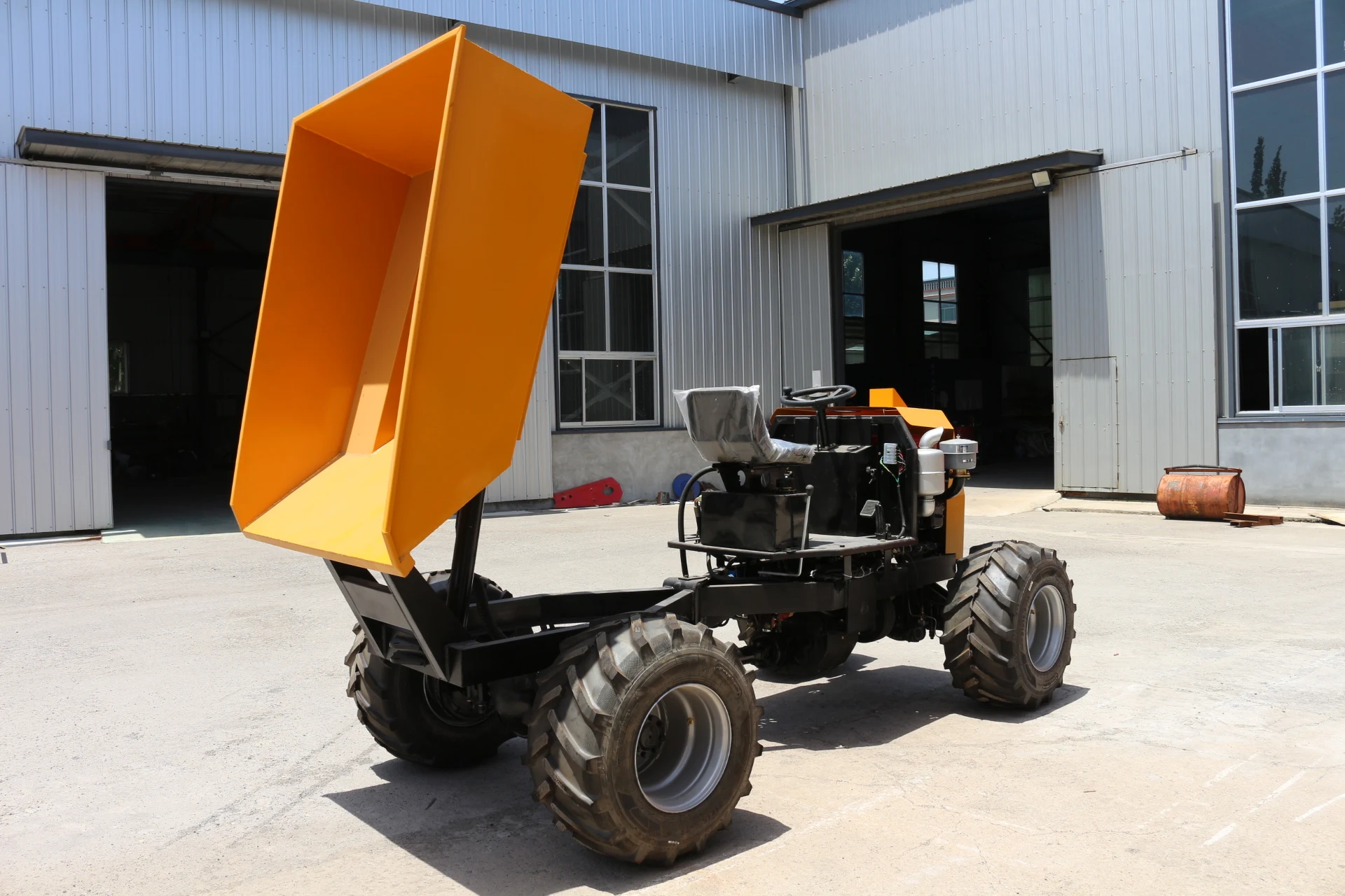 Palm Oil Harvesting Hot sale 1ton 4WD Mini tractor site dumper zy100 manufacturer dump tractor for collecting oil palm fruit