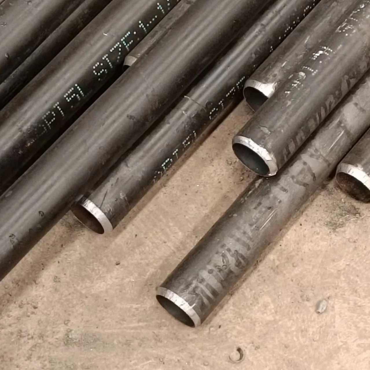 Hight Quality Professional Standard ASTM Seamless Carbon Steel Tube