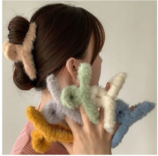 Big Size Plastic Cross Winter Furry Hair Clamp Accessories Plush Flocking Hair Claws Fabric Fur Claw Hair Clips