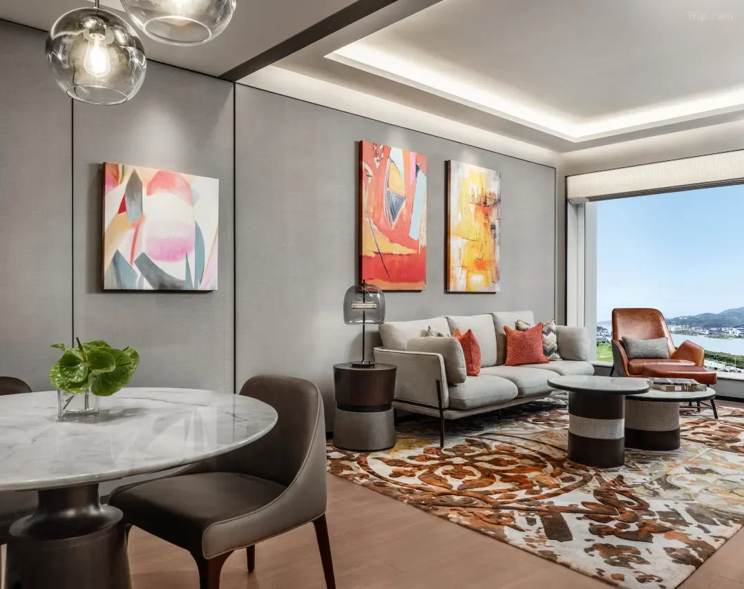 Modern Contemporary Design Hotel Suites Five Star Quality Comfort Bedrooms Commercial Furniture for Villas Hotels Made of Wood