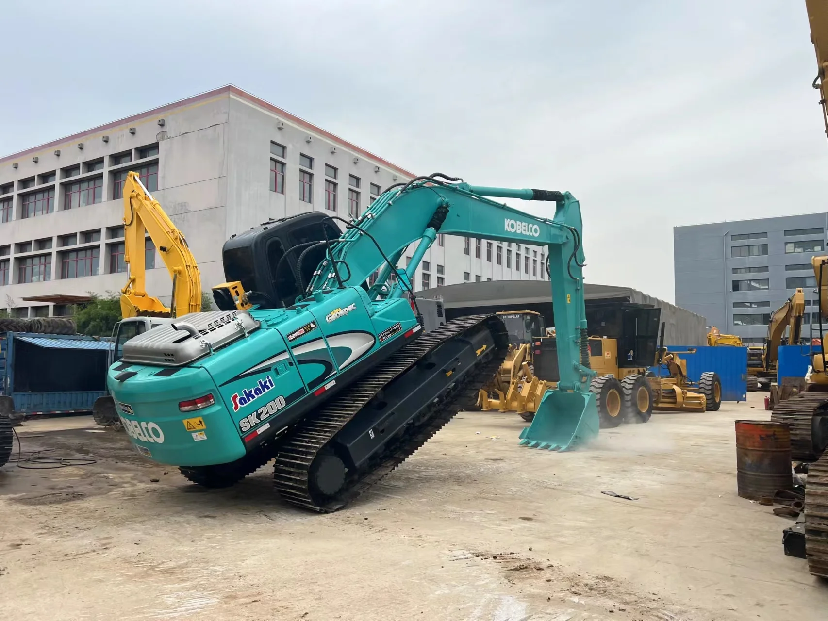 Kobelco SK200-8 Crawler Excavator for Sale Used and Reliable SK360 SK460 Excavator Models Available