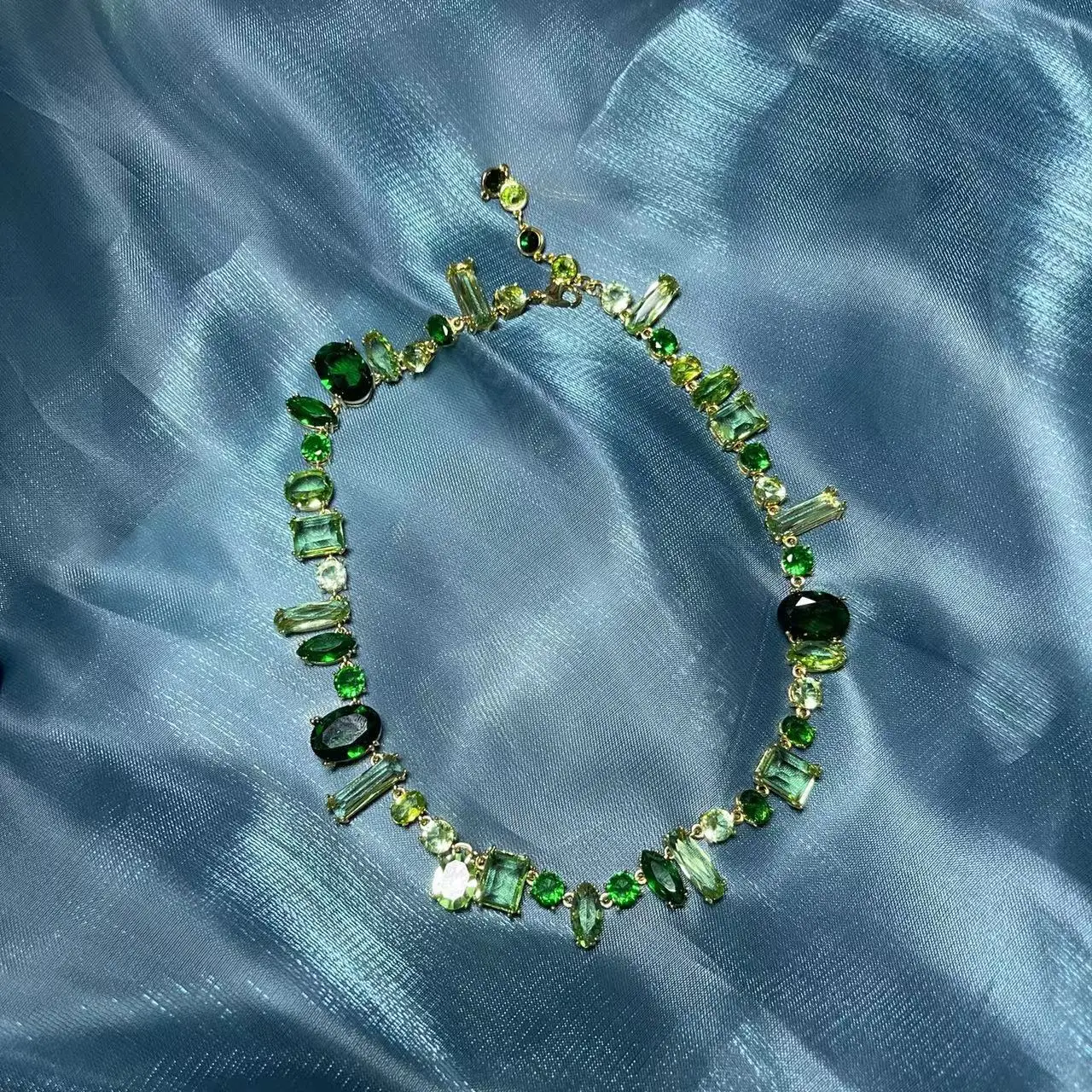 Fashionable Women Designer Customizable Luxury Austrian Green Crystal Colored Gemstone Beaded Necklace