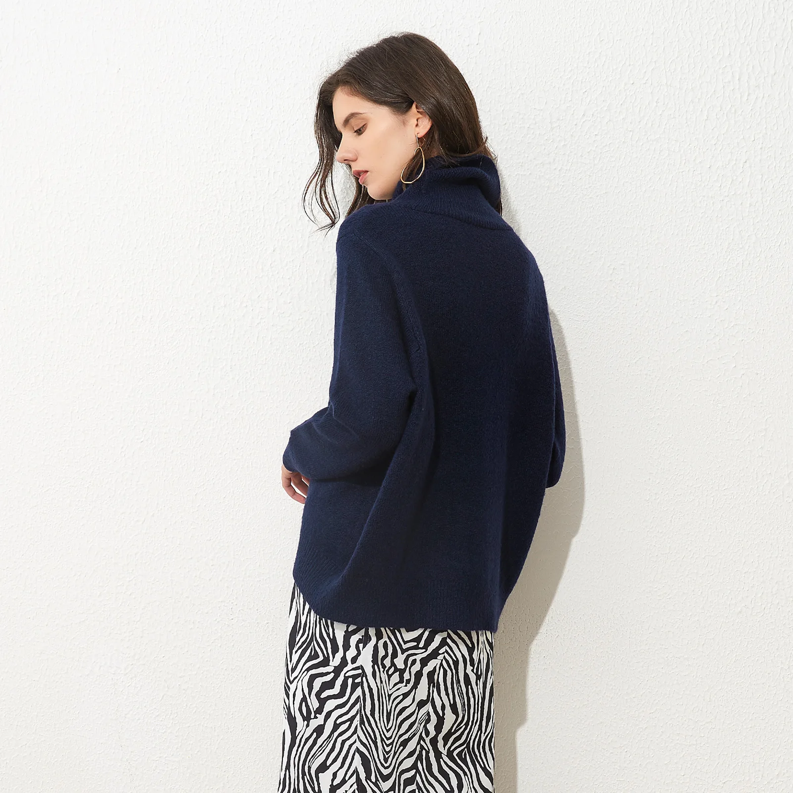 Wiseknit Manufacturer Oversize Luxury Turtleneck Women Pullover 100% Cashmere Sweater