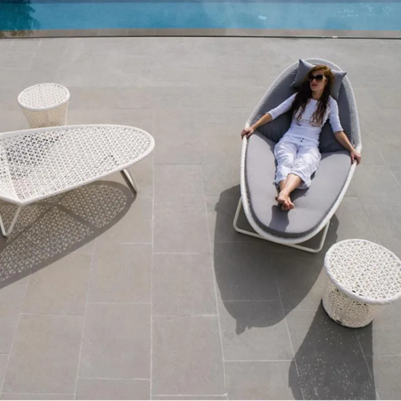 All-weather Hotel Outdoor Furniture Great Modern Design Retro Outdoor Beach Garden Set Metal Frame Sun Lounger