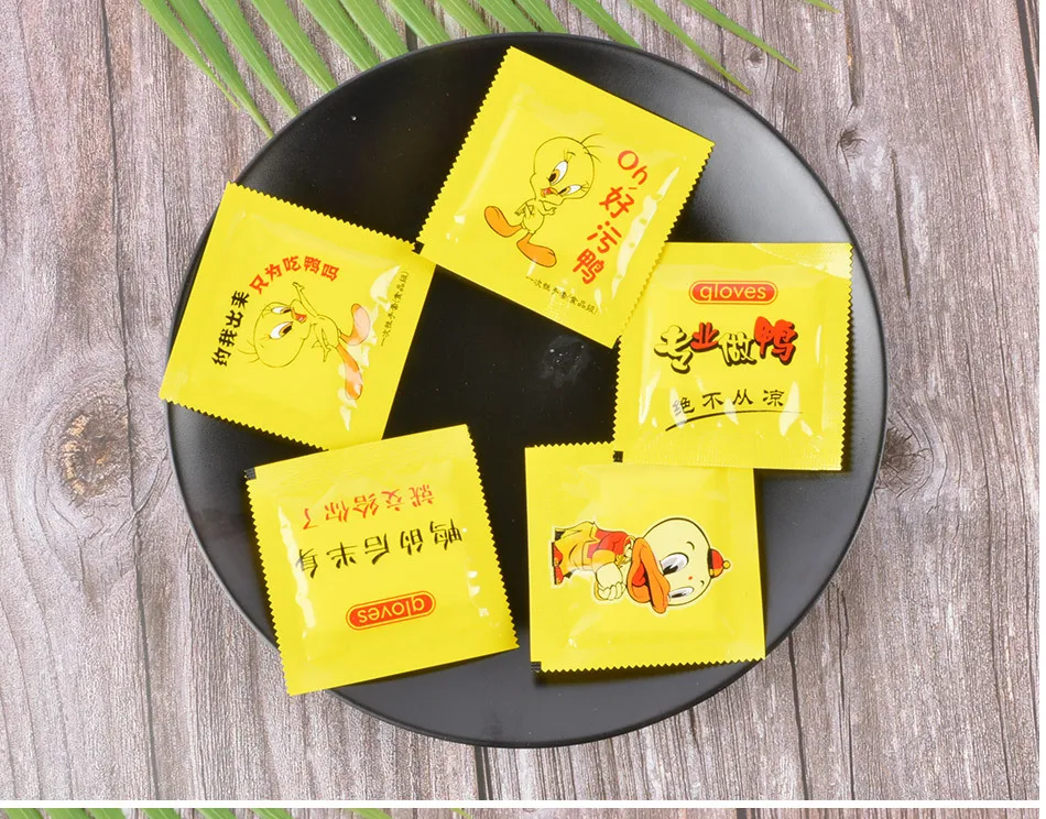 Individual Packed Gloves Folded Pe Glove With gloves for dining room