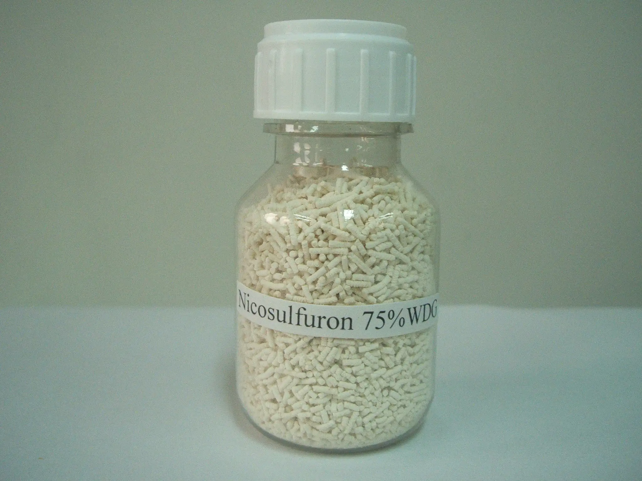 
Best purity CAS 111991-09-4 Herbicide Nicosulfuron 95%TC,40g/l OF,75%WP,75%WDG producer <span style=