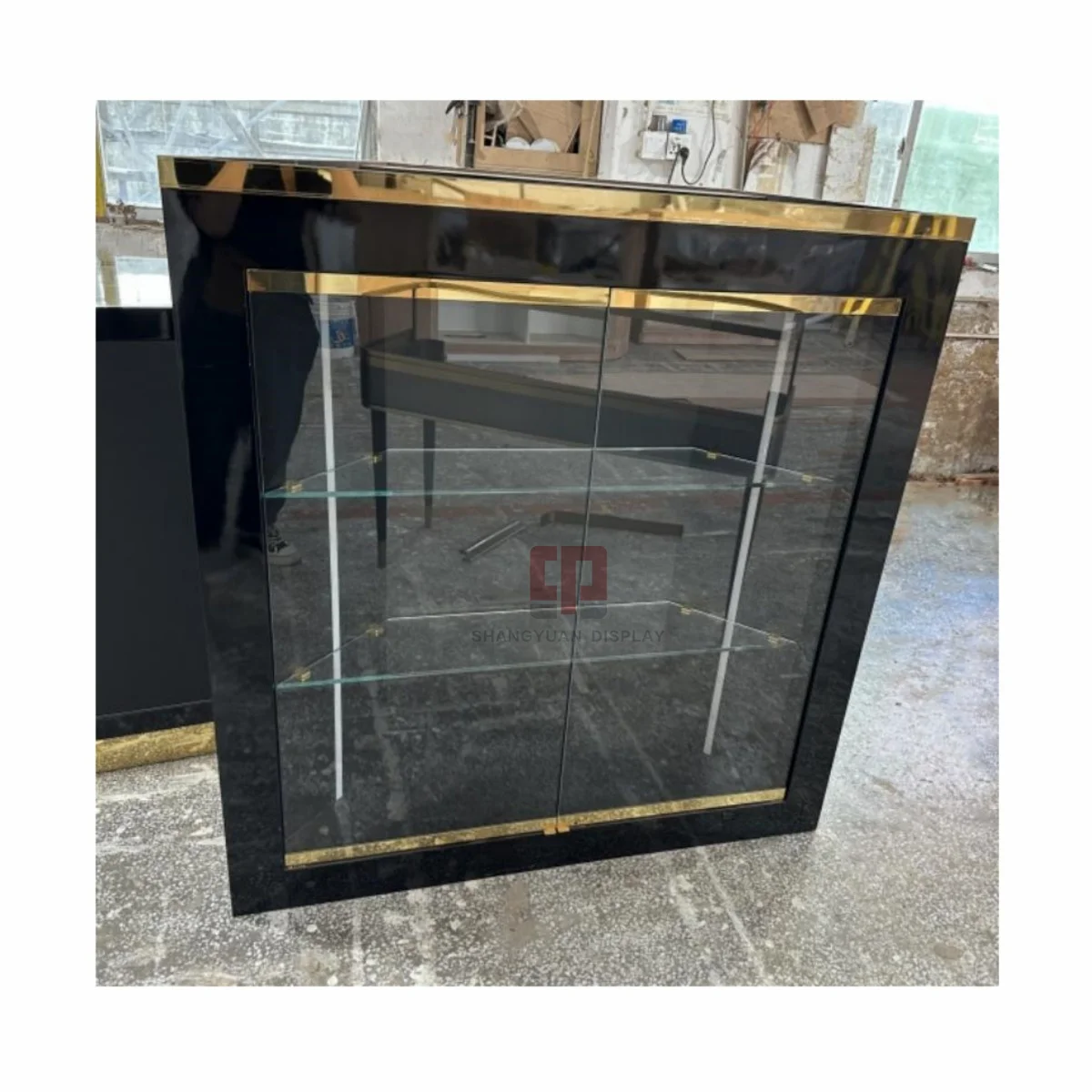 Guangdong High End Jewelry Showcase Black Metal Luxury Wall-Mounted Display Cabinet Jewelry Display Showcase