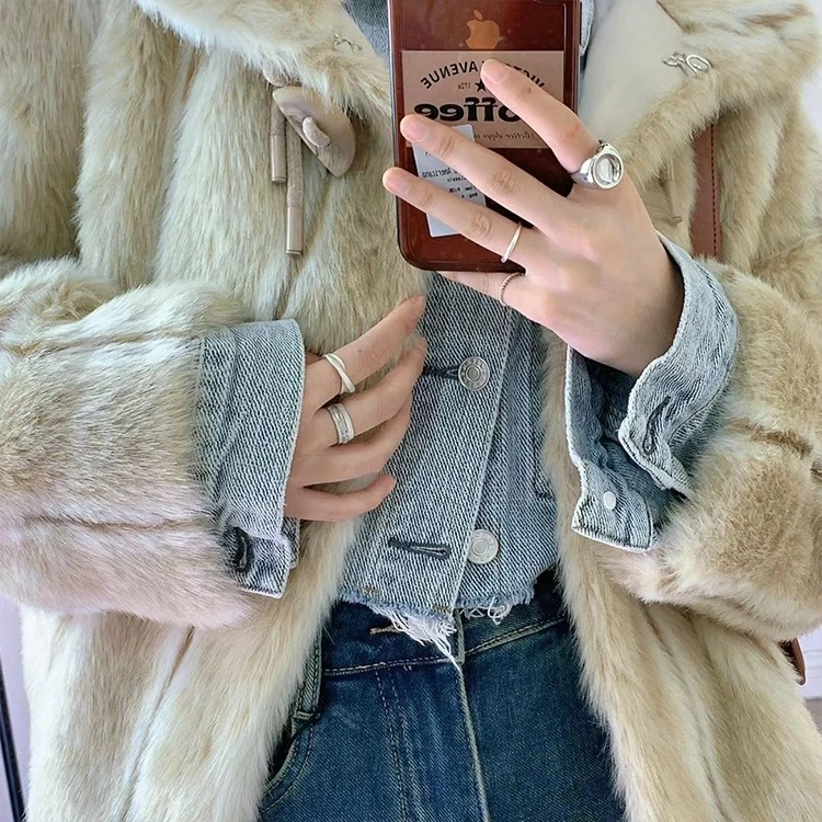 Customize Top Quality Ladies Winter Women Faux Fox Fur Jacket Short Coats Strip Faux Fox Fur Coat Outwear Fluffy Fur Coat