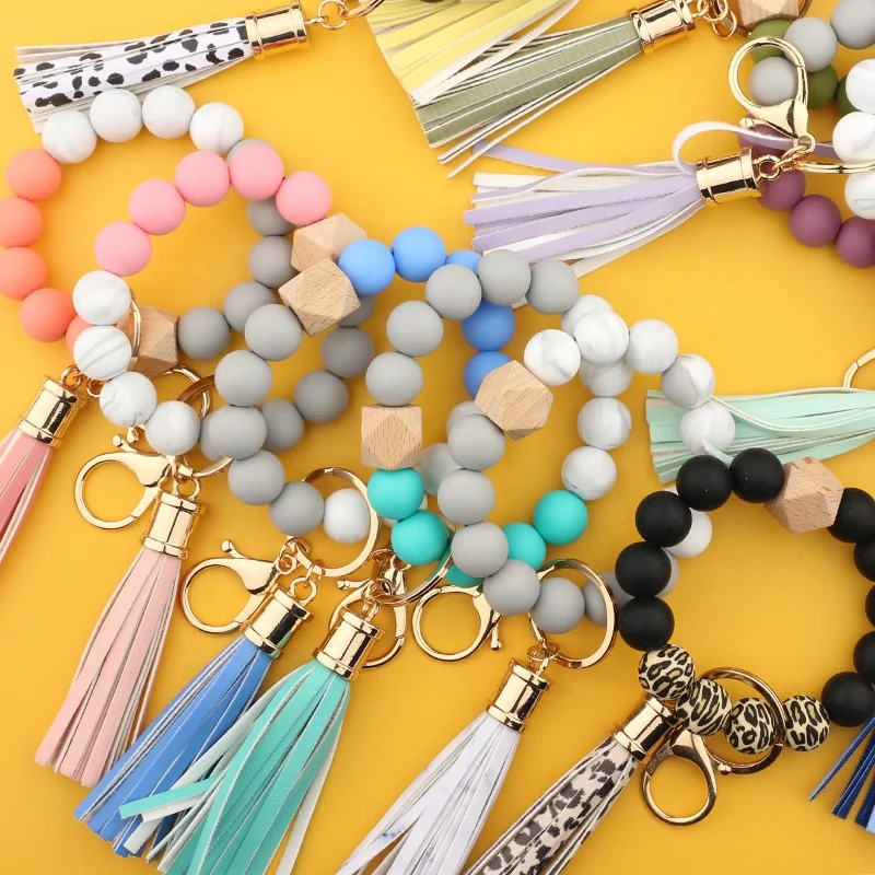 High Quality 2023 Hot Sale Mixed Colorful Food Grade Silicone Bead Bracelet Tassel Keychain with disc
