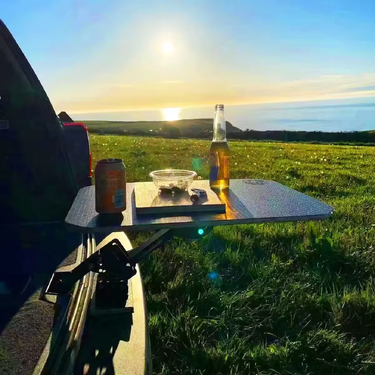 Off Road 4wd Auto Accessories Multifunctional Foldable Auto Car Rear Tailgate Table for Jeep Wrangler JK JL