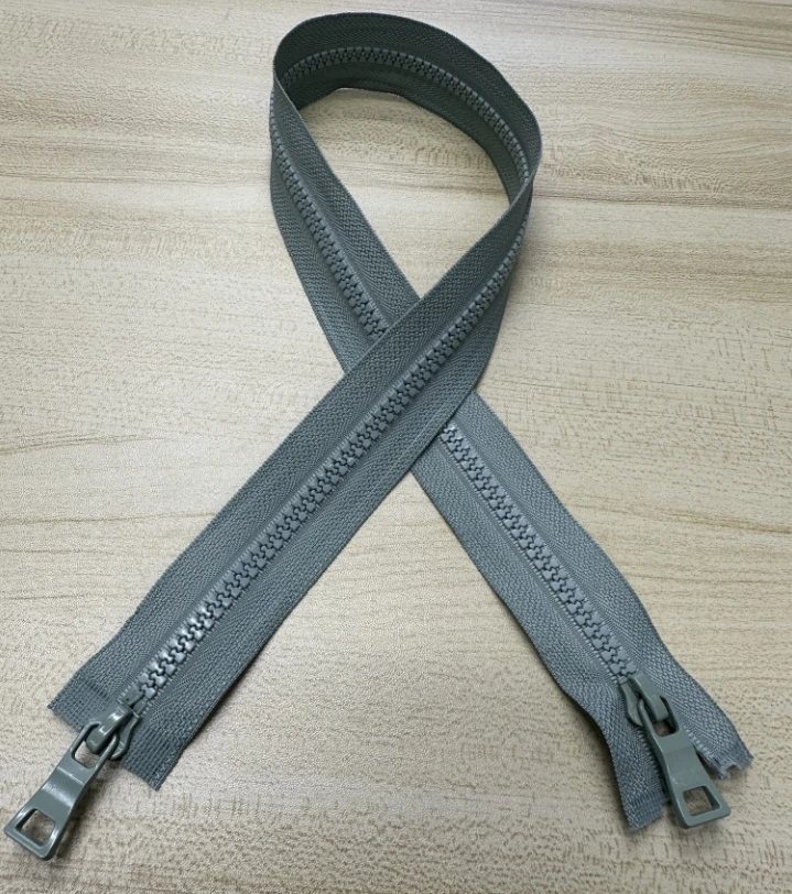 Wholesale Customized Fashion 5#8#  Two Way Open Double Zipper  Plastic Zipper For Clothes Two Way Separating Zipper