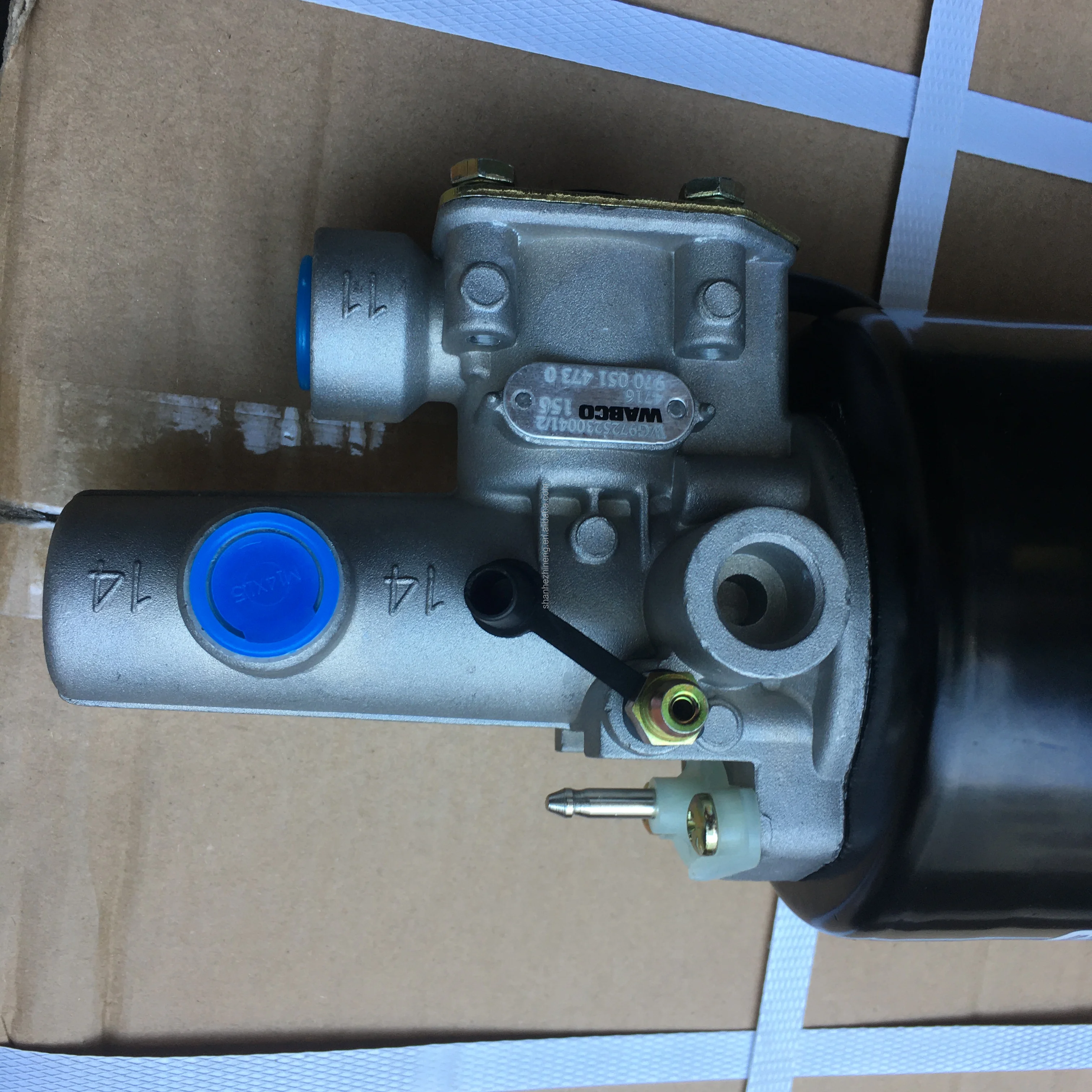 Wholesale SINOTRUK Howo WG9725230041 Clutch booster cylinder with original quality