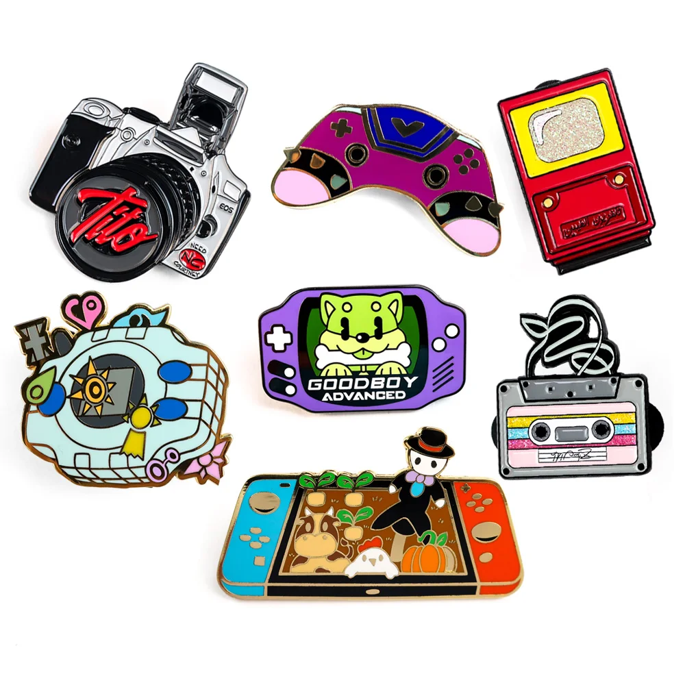 Custom retro arcade game enamel controller pins collections cartoon 90s gamepad jewelry brooches shirt collar badge lapel pin