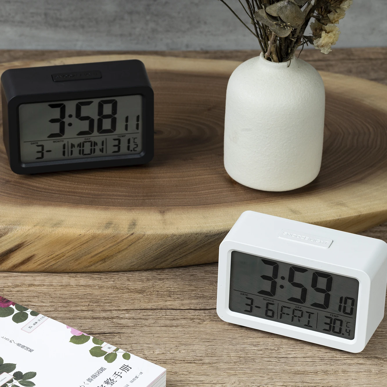 2023 Hot Abs Narrow Rim Large Screen Display Digital Alarm Clock RCC Electronic Clock