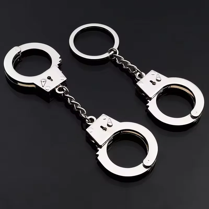 New Style Metal Handcuff Shaped Key Chain Barrel Plating Zinc Alloy Mini Simulated Handcuffs Keychain