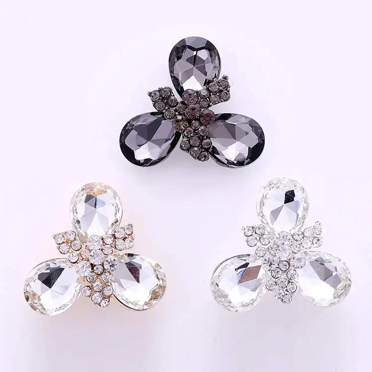 
Wholesale Foreign Hot Selling Black Flowers Butterfly Knot Matal Rhinestone Clothing Decorative Button High Quality 