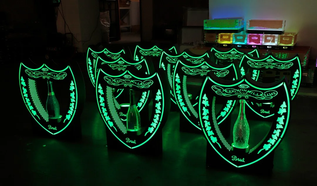 LED bottle display (4)