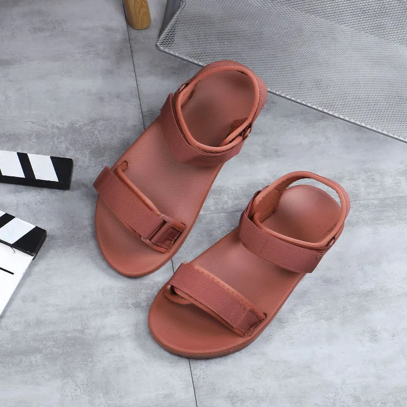 Wholesale Fashion Slippers New 2022 Ladies Summer Casual Square Strap Open Toe Flat Sandals Slippers For Women