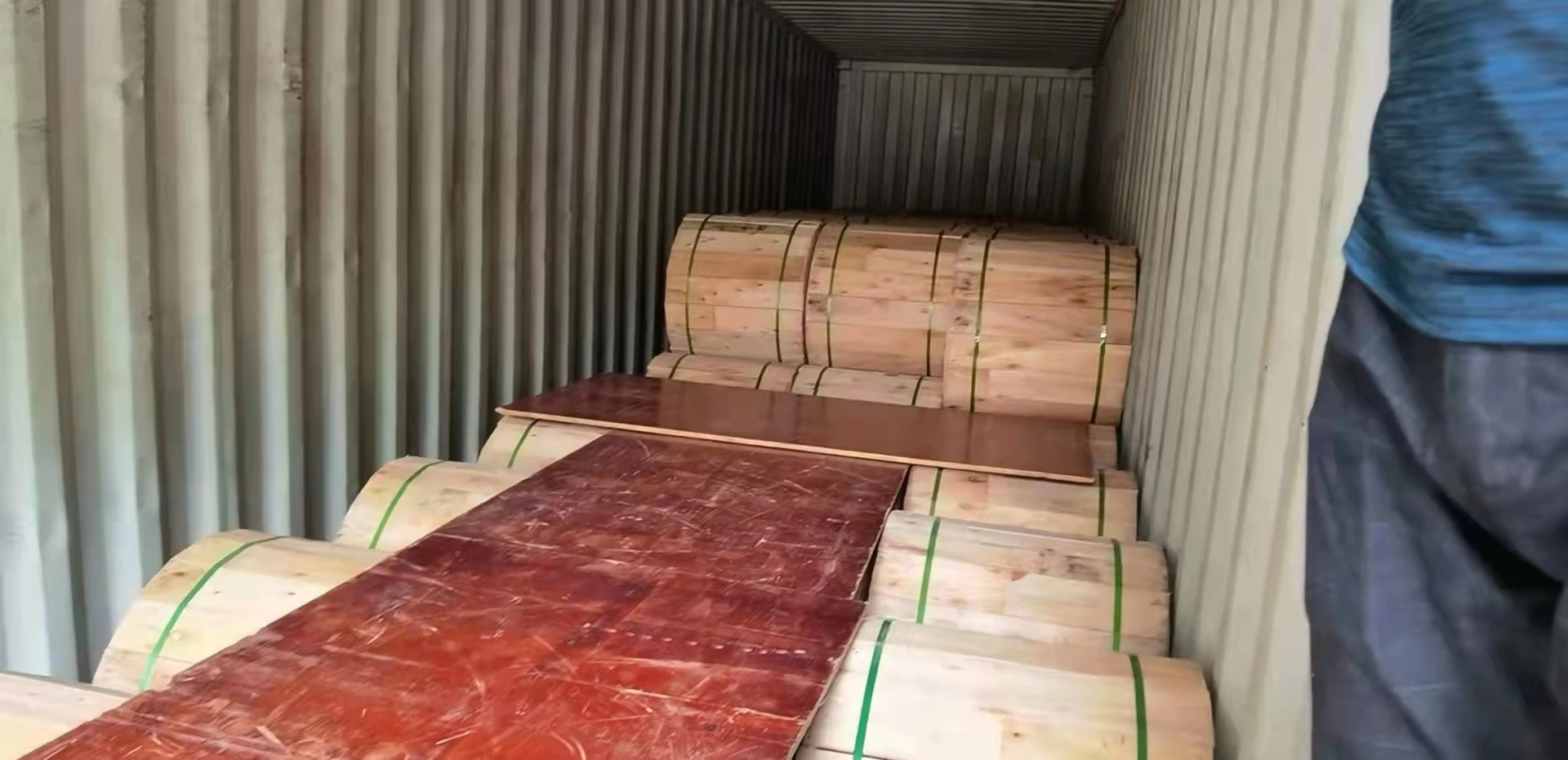 Fiber Optic Cable 24F Armoured Steel tape Overhead /underground GYTS-24 core fiber optic cable 4KM/Roll