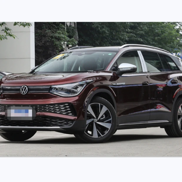 China-made pure electric second-hand SUV cars with 4 doors and 5 seats are on sale