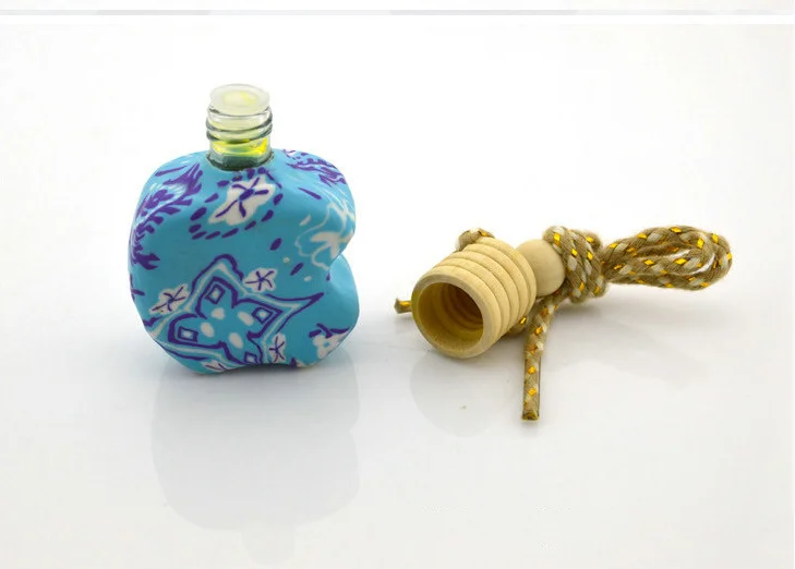 Hot Sale Soft Ceramic Aromatherapy Glass Bottle, Empty Hanging Car Perfume Bottle