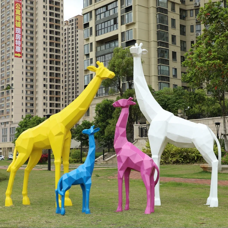 Factory Fiberglass Abstract Geometric Giraffe Sculpture Garden Landscape Outdoor Large Sculpture Decorative Ornaments