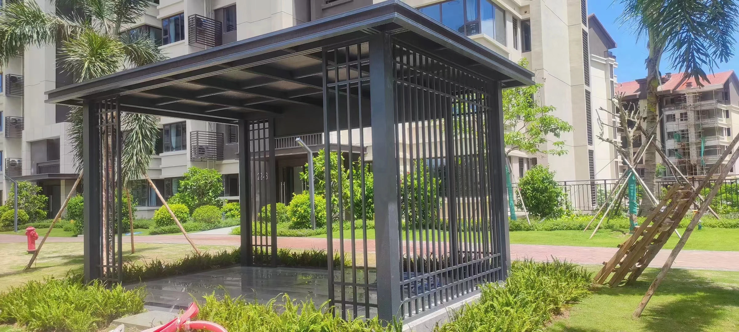 Various Good Quality Flat Roof Easy Setup Sunscreen Outdoor Canopy  Privacy Gazebo