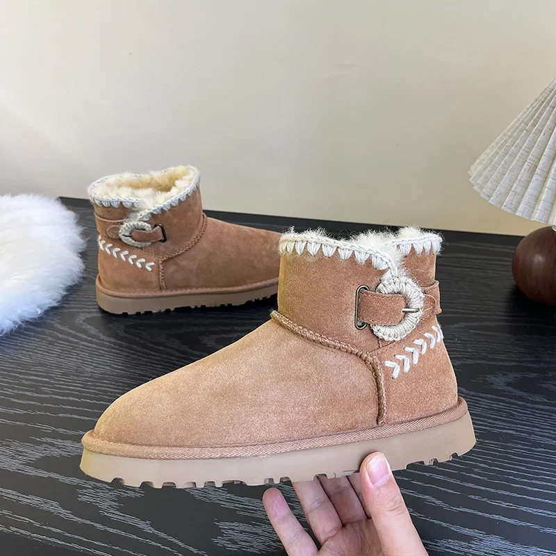2024 New Winter Soft Sheepskin Warm Snow Boots Furry Leather Fashion Shoes Ladies Ankle Thick Heel Boots