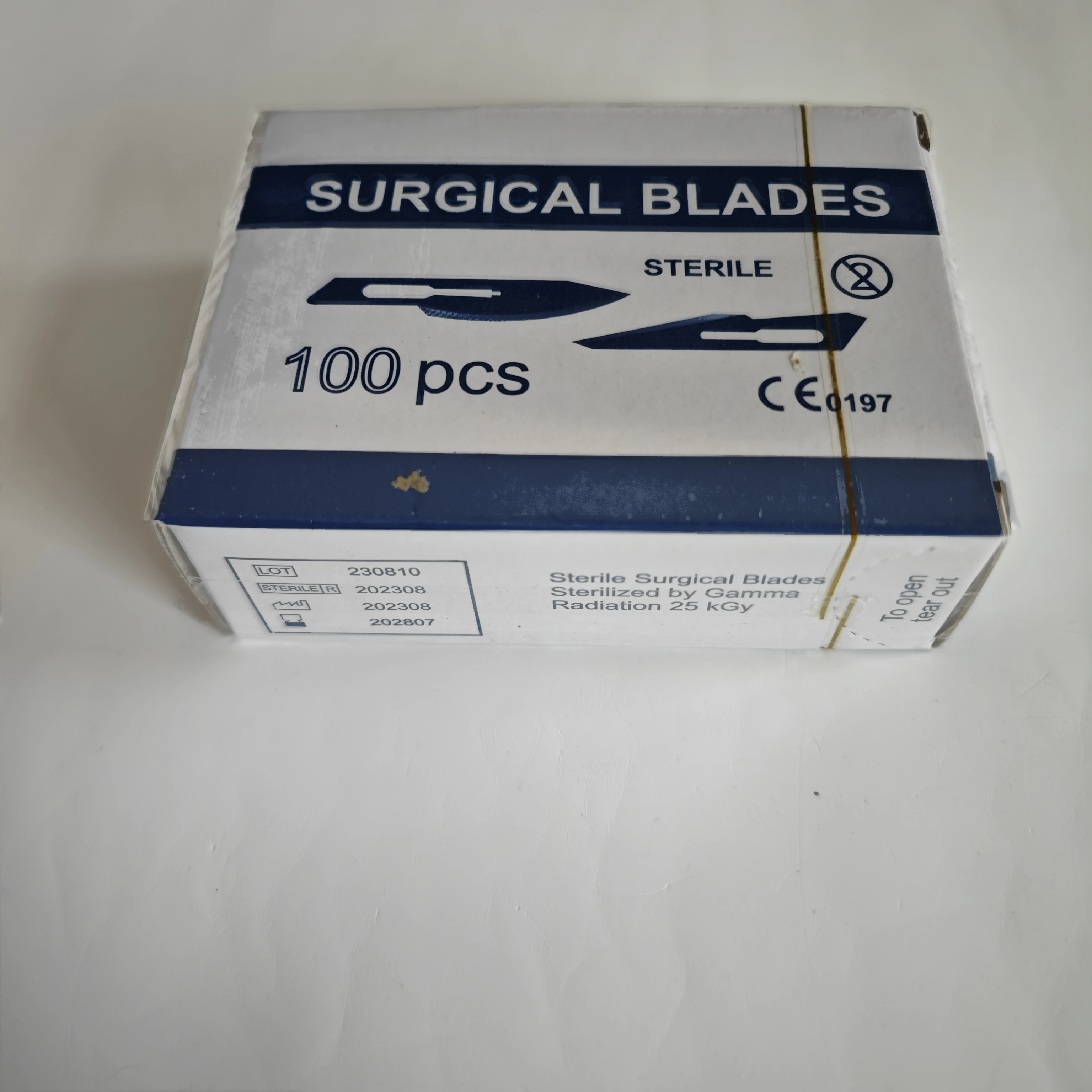 Wholesale Price 10R Cheap Disposable Medical Instruments Carbon Steel Surgical Blade For Hospital Clinic