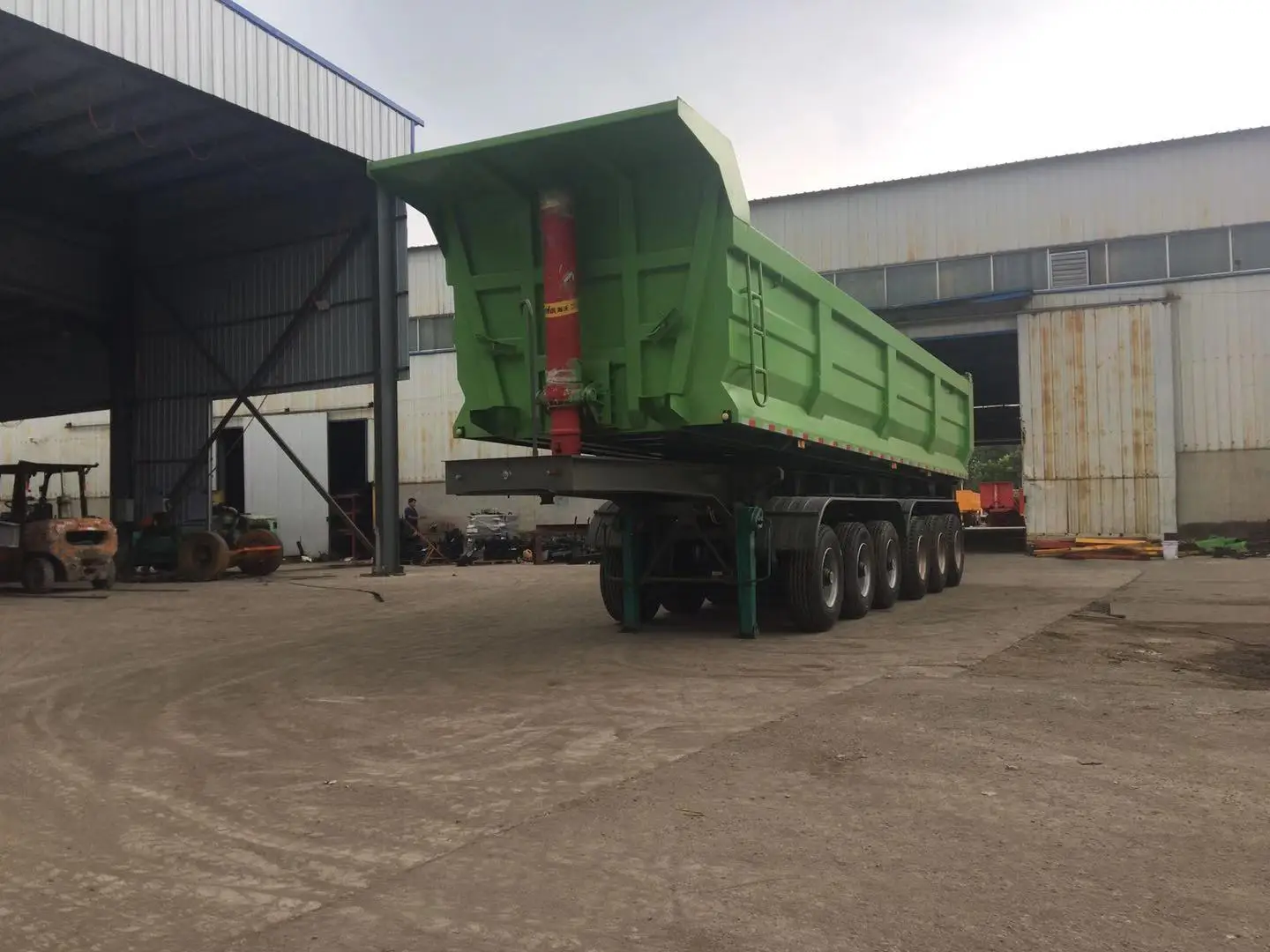 China low price high quality 6 axle 70 ton dump trailer tipper trailer price