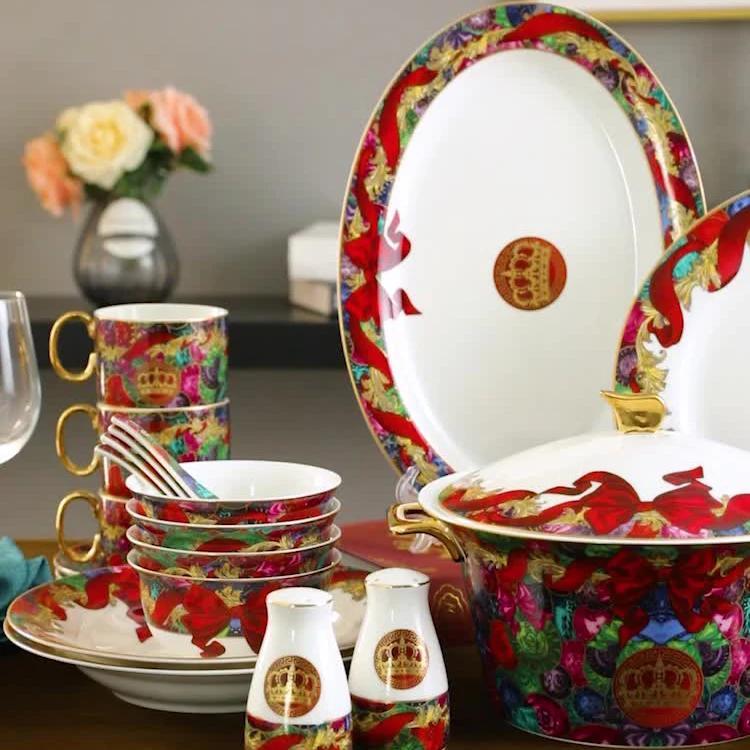 Red christmas bone china 61pcs dinnerware set holiday gift set porcelain tableware dinner set