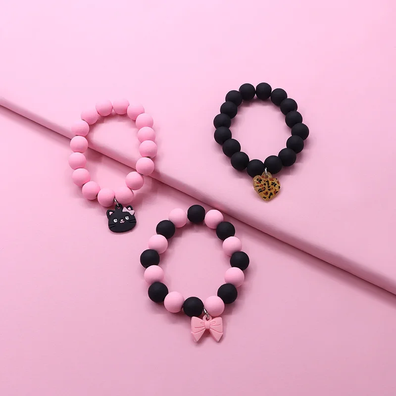 
Explosive Acrylic Paint Beads Hanging Cat Interactive Knotting Green Onion Pink Peach Heart Three-piece Set 