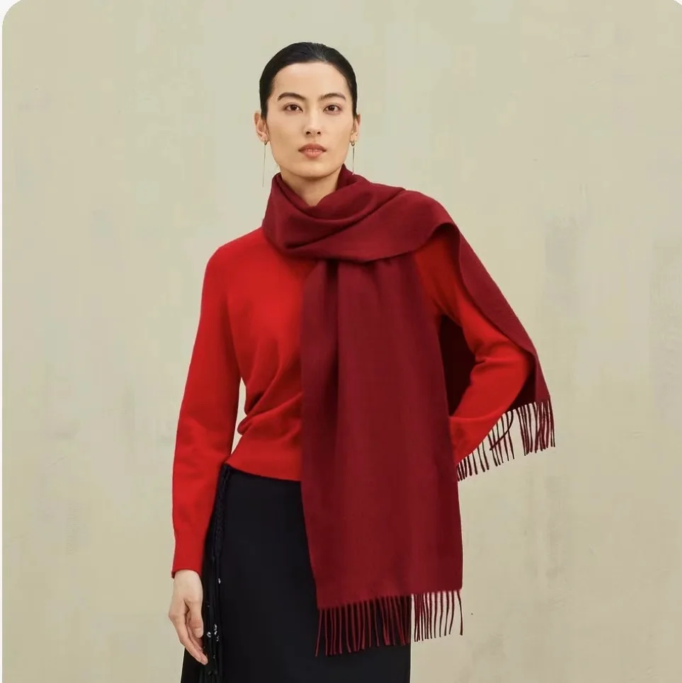 Spot fast more buy more discount Inner Mongolia pure wool scarf runway model