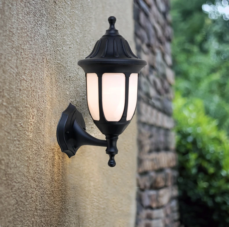 P211 IP44 Wall Mounted LED Blubs E27 PLASTIC Housing LED outdoor Antique Wall Lamp