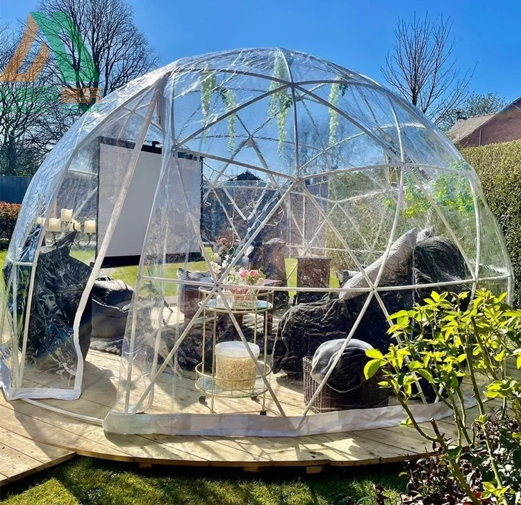 Прозрачный небольшой садовый купол Igloo для баров в отеле
