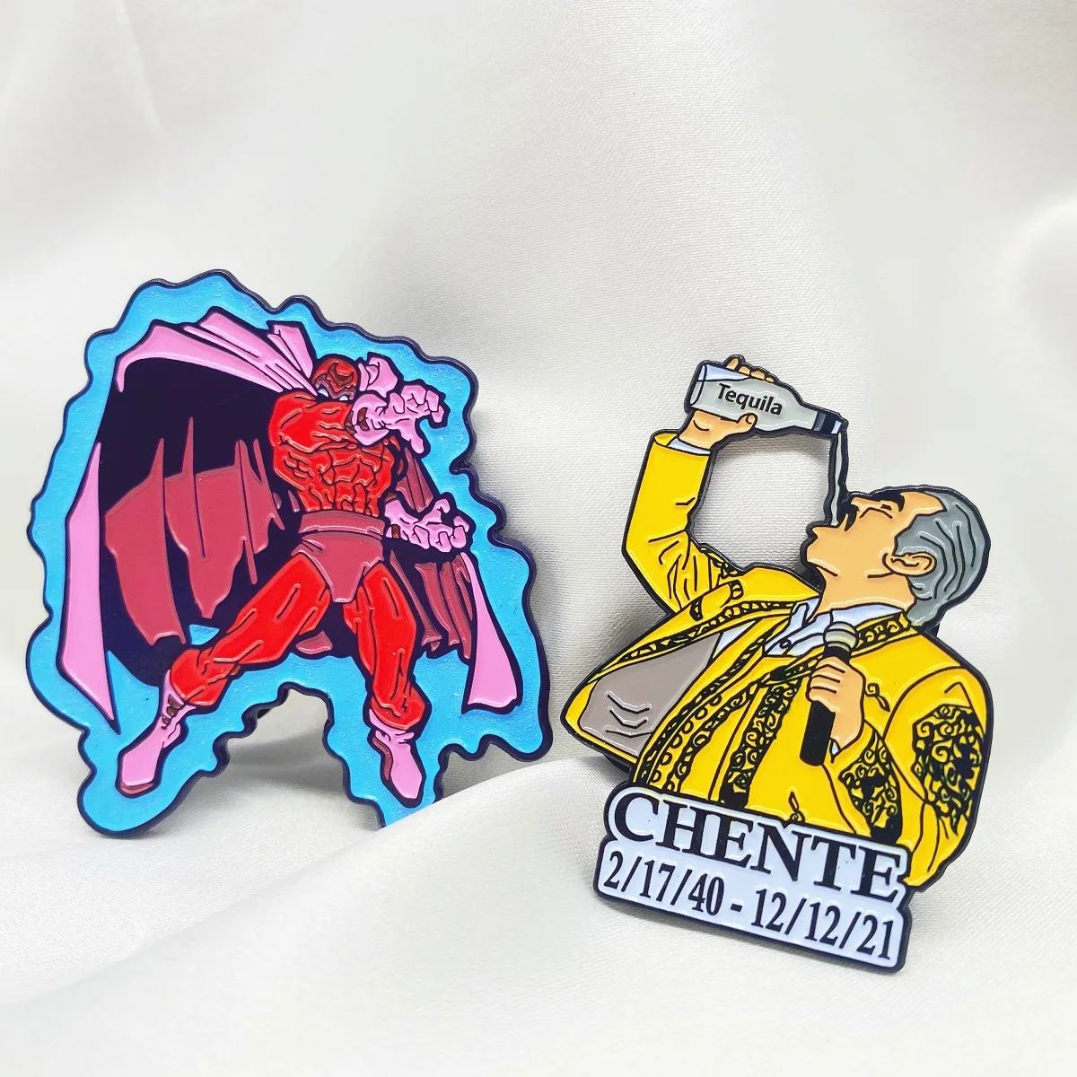 Bulk Cartoon Unique Beautiful Character Die Struck Gold Metal Enamel Horror Movie Beauty Pins Bulk