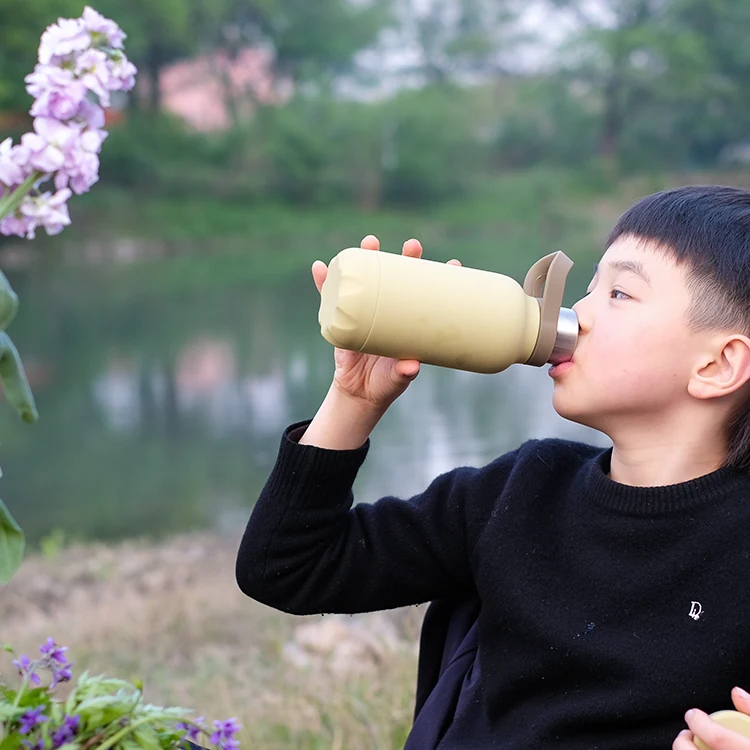 Insulated 380/500/700/1000ml Custom Stainless Steel Metal Drink Handle 2023 Unique Design Water Bottle