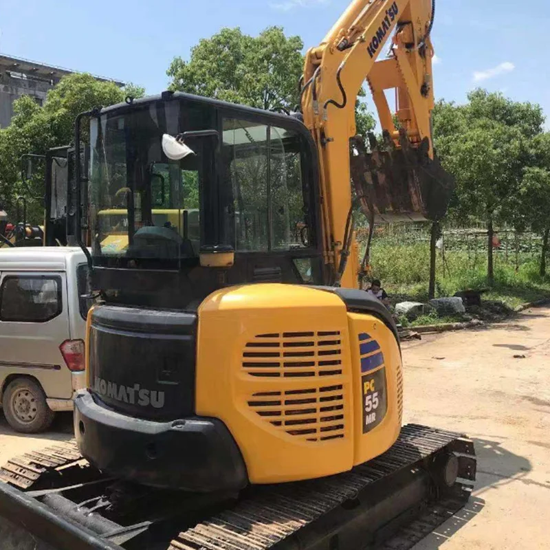 Japan 5 ton 5.5 ton komatsu used excavator pc55 pc55mr rubber track farm and garden digging excavator machine