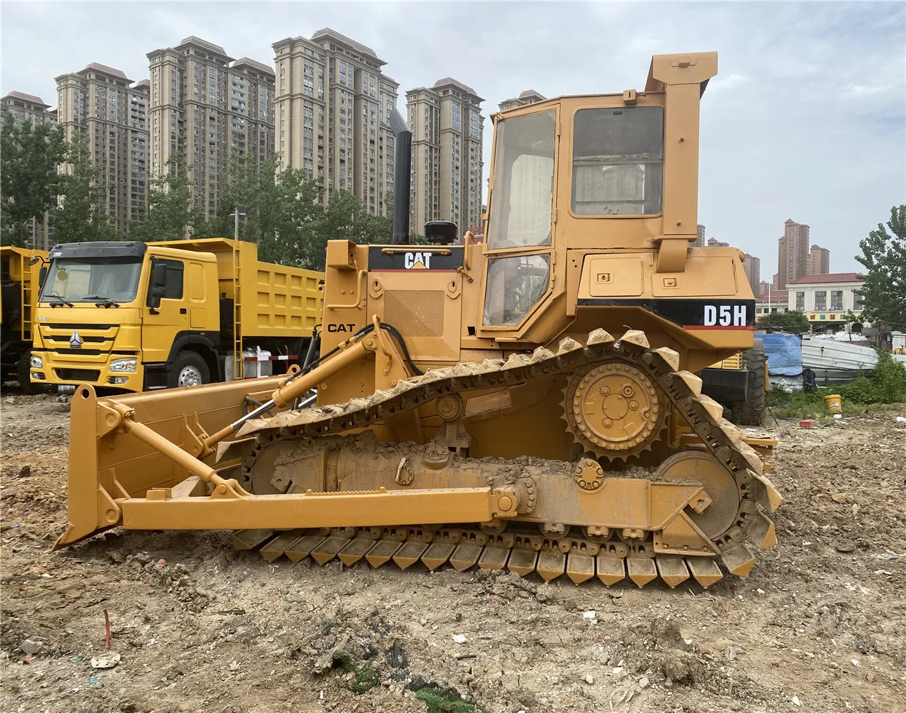 Strong Power Equipment Cat D5H Model for heavy work/ Working Condition Dozer for sale Secondhand CAT D5H Bulldozer