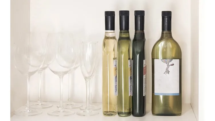  Оптовая продажа индивидуальная плоская бутылка для вина 500 мл 700 750 1000 квадратная стеклянная виски ликера водки