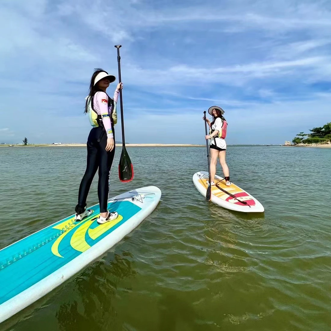 Wholesale New Design Solid Durable Plastic Sup Paddle Board All Skill Levels Hardshell Foam Hard Standing Standup Paddle Board