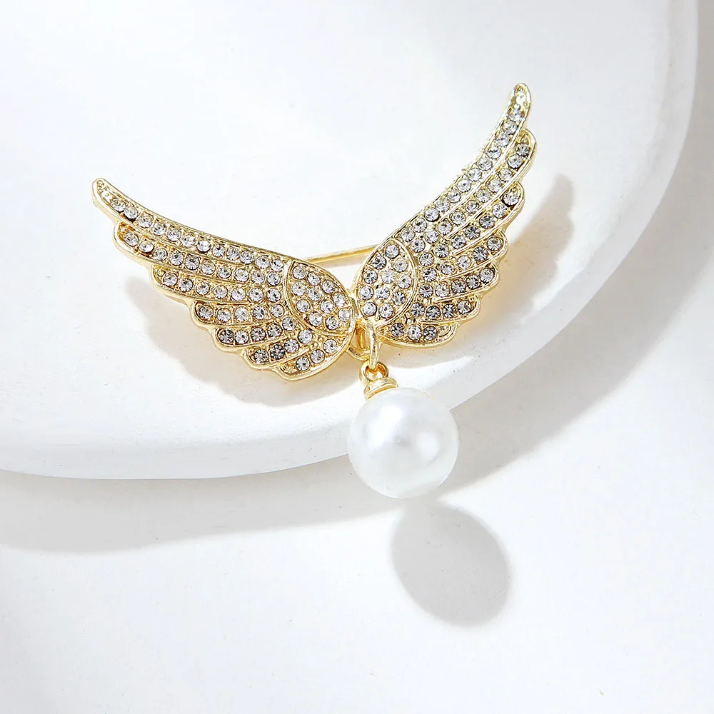 Stylish Glitter Angel Wings of Love Brooch Pins Fashion Micro Pave Zirconia Brooches for Unisex Jewelry