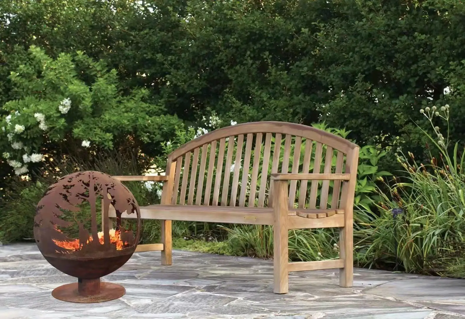 Europe style antique laser cut metal sculpted rust fireballs outdoor