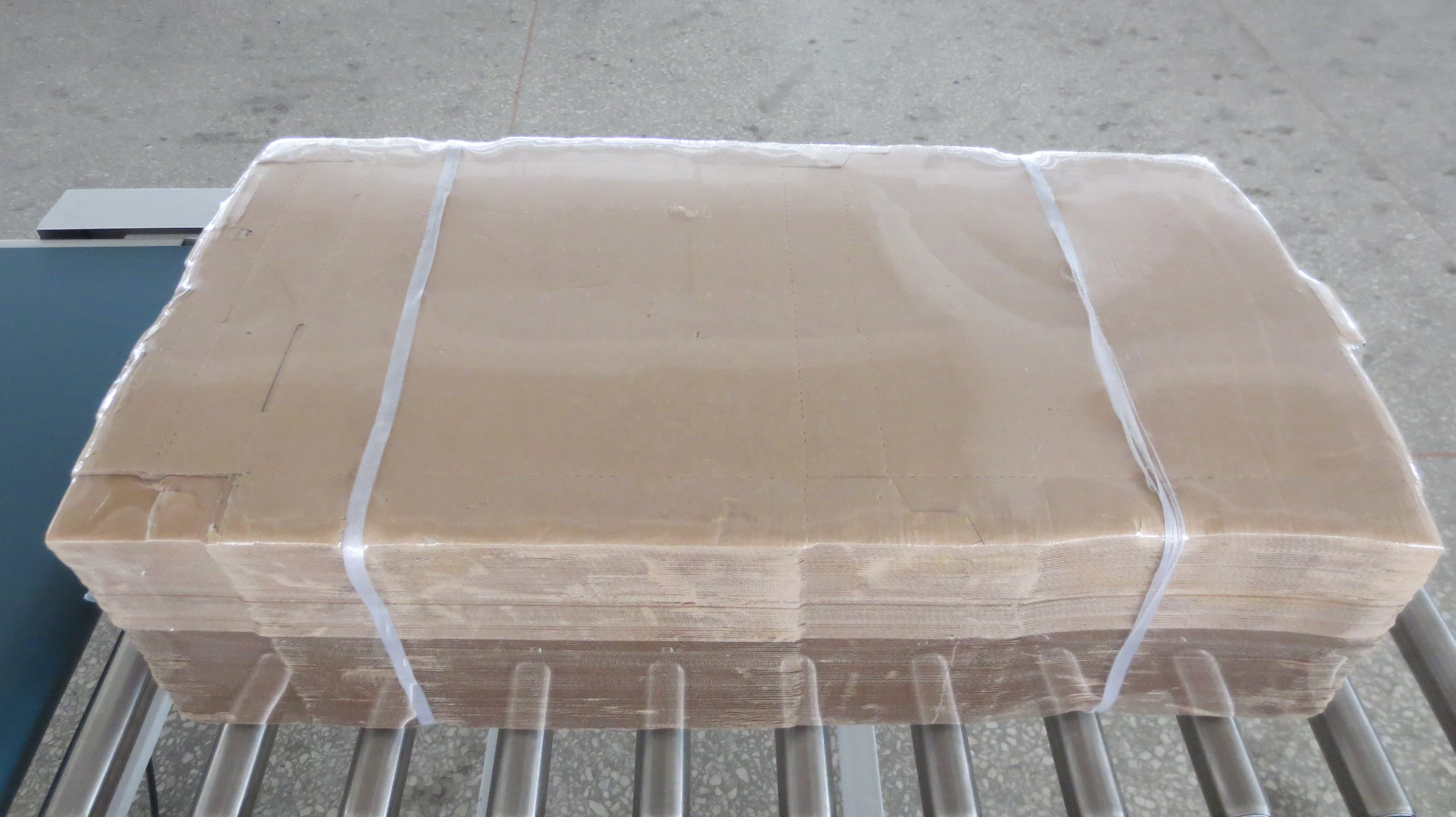 Factory Sale Automatic Shrink Wrap Machine Heat Sealer Shrink Film Machine